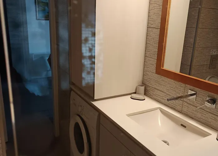 Aliki's House * Foini